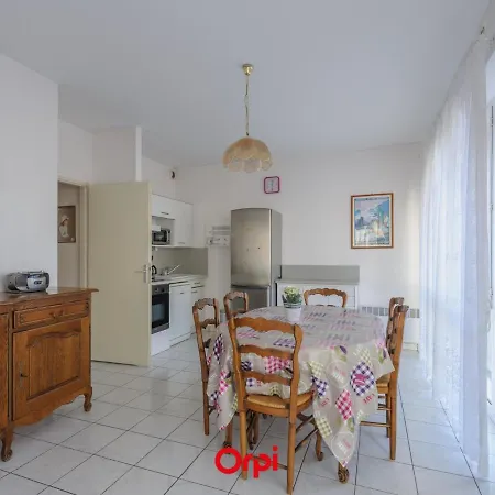 T2 A 50m De La Avec Piscine, Tennis Et Balcon - - Fr-1-535-4