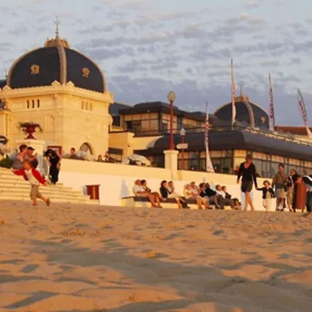 T2 A 50m De La Avec Piscine, Tennis Et Balcon - - Fr-1-535-4 * Châtelaillon-Plage