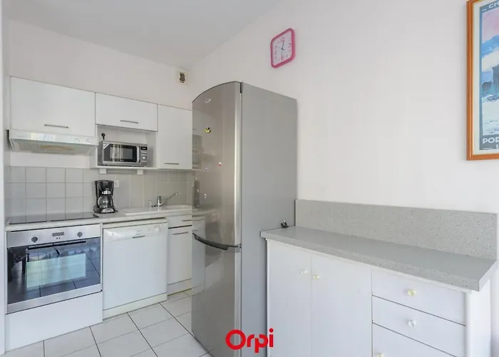 T2 A 50m De La Avec Piscine, Tennis Et Balcon - - Fr-1-258-187 *