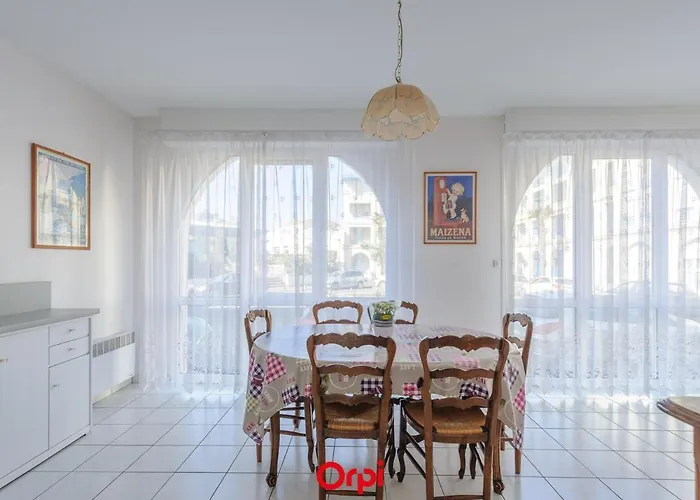 Διαμέρισμα T2 A 50m De La Avec Piscine, Tennis Et Balcon - - Fr-1-258-187