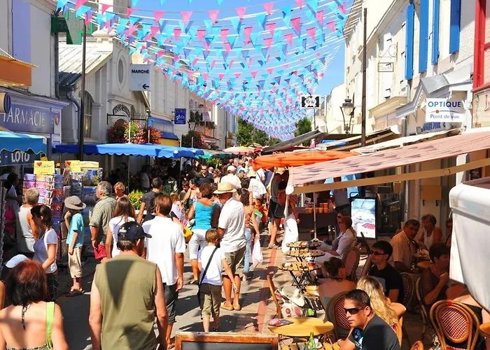 T2 A 50m De La Avec Piscine, Tennis Et Balcon - - Fr-1-258-187 Διαμέρισμα *